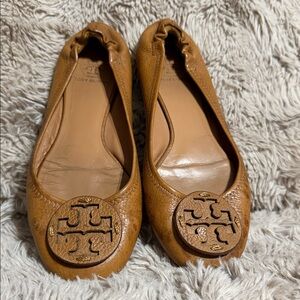 Tory Burch Brown Leather Flats with Logo Size 8